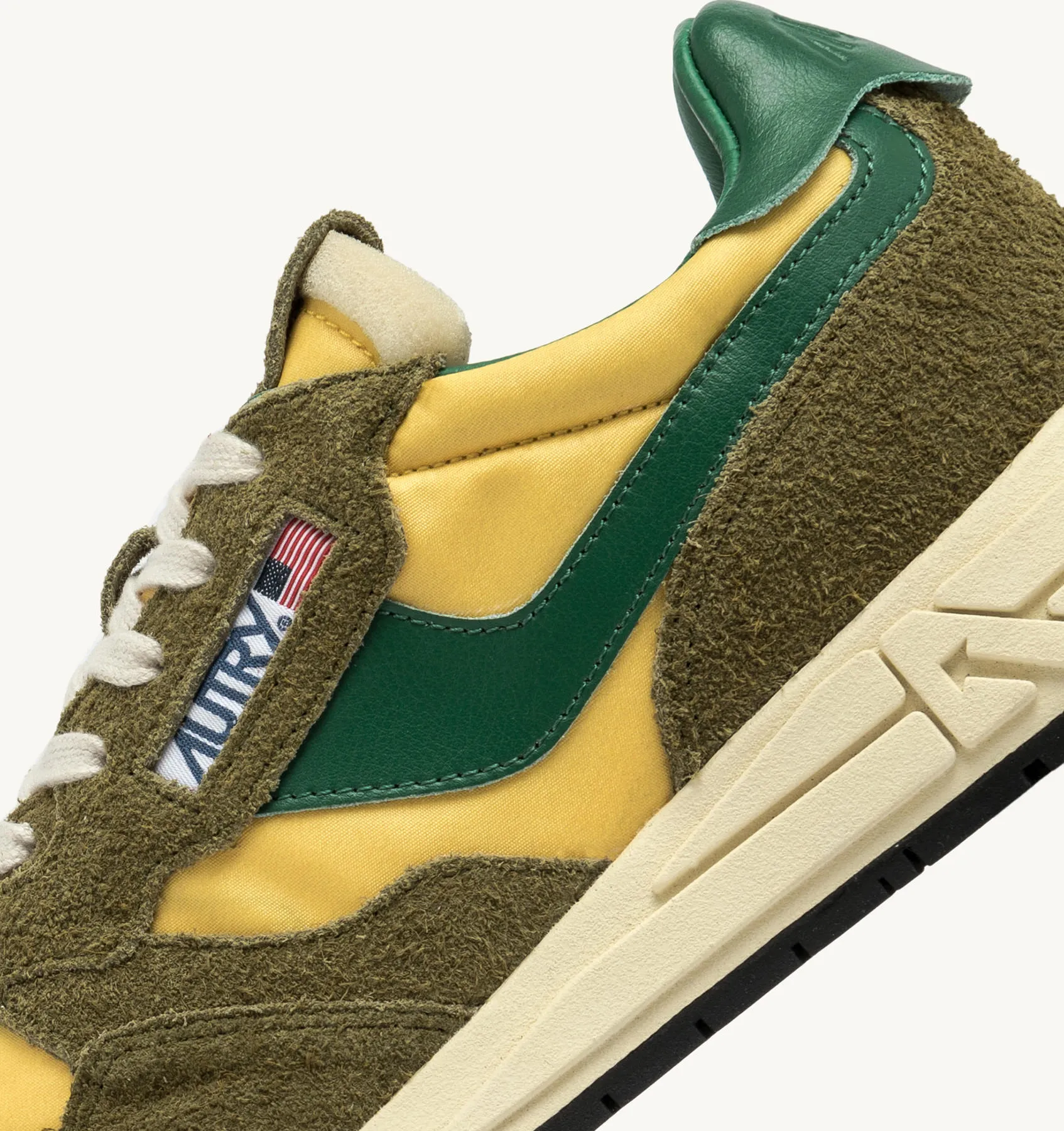 AUTRY NEW ARRIVALS WOMAN WOMAN  REELWIND LOW SNEAKERS IN AMAZON AND MILITARY GREEN NYLON AND SUEDE