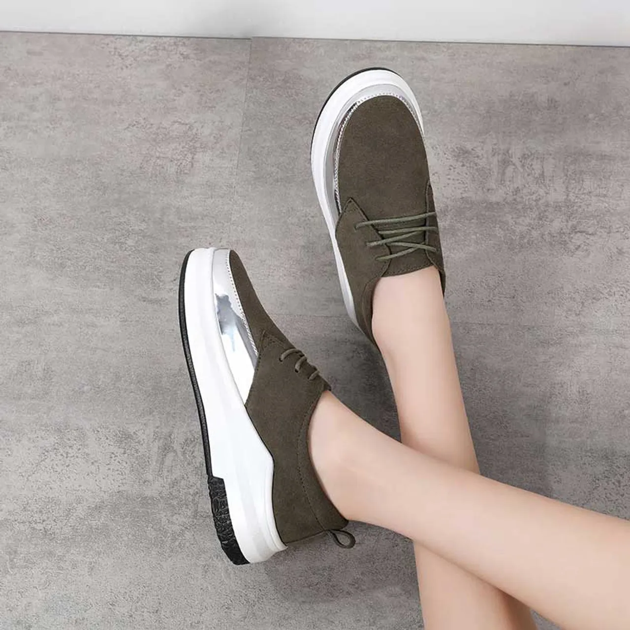 Green patent suede casual shoe sneaker